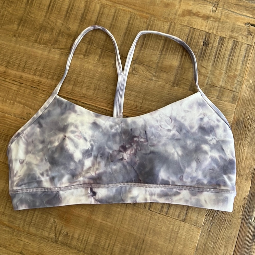 Lululemon Flow Y Nulu bra light support A-C cups size 10